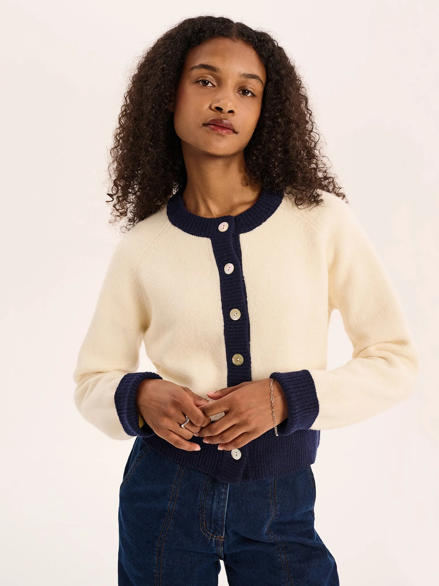 August Fluffy Cardigan in Cream