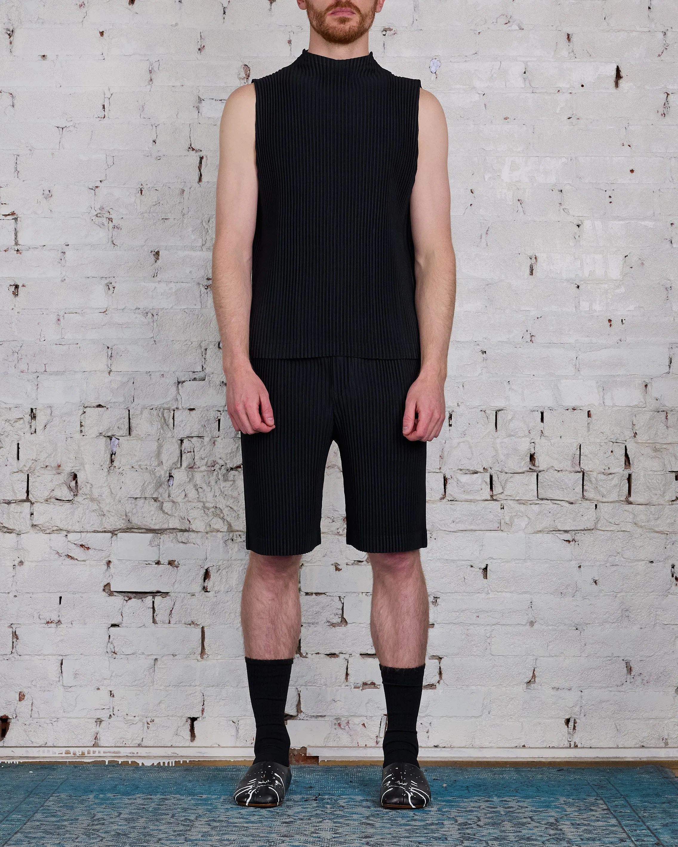 HOMME PLISSÉ ISSEY MIYAKE Pleats May Short Black