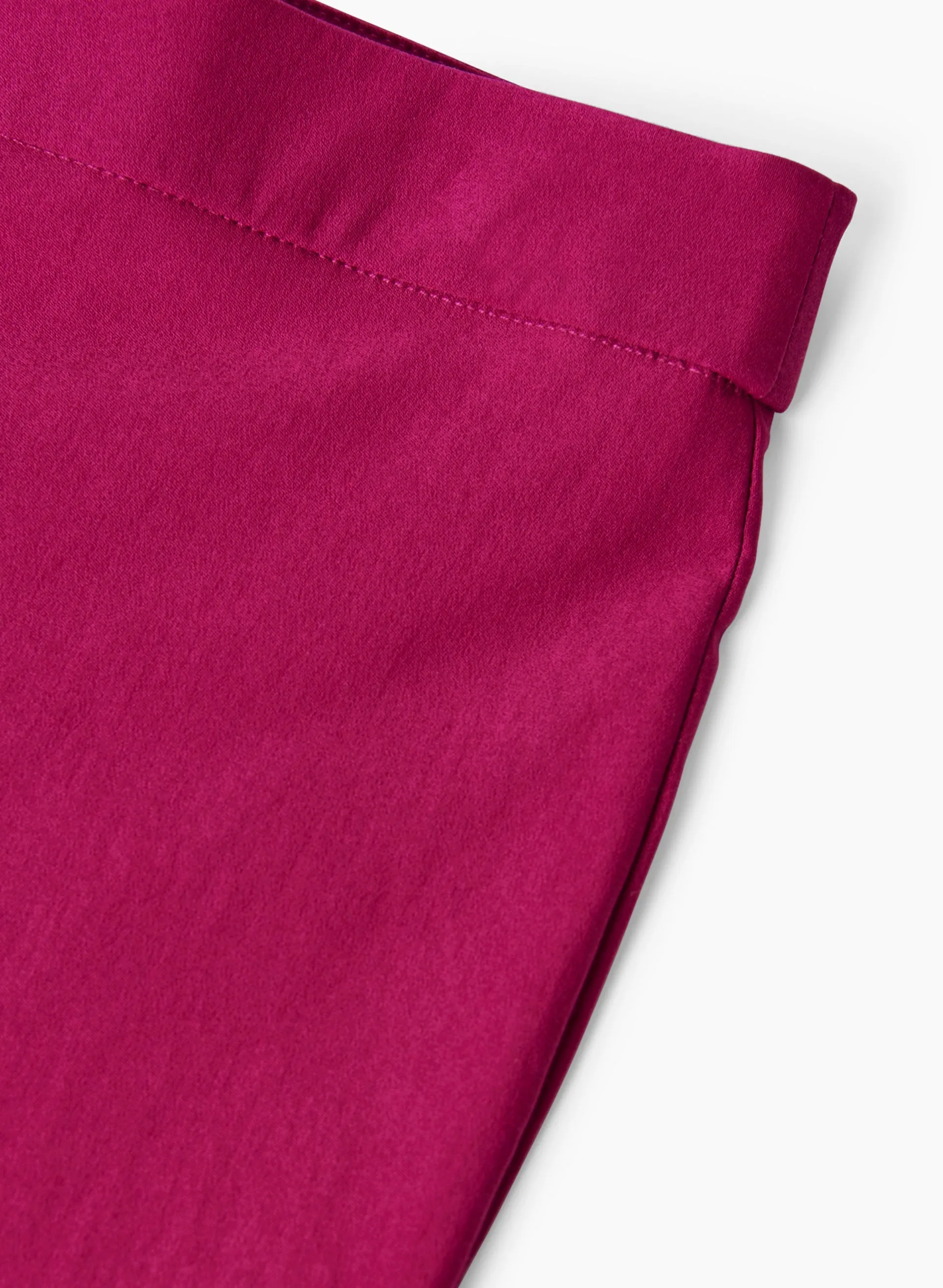 Pull-On Straight Leg Shorts